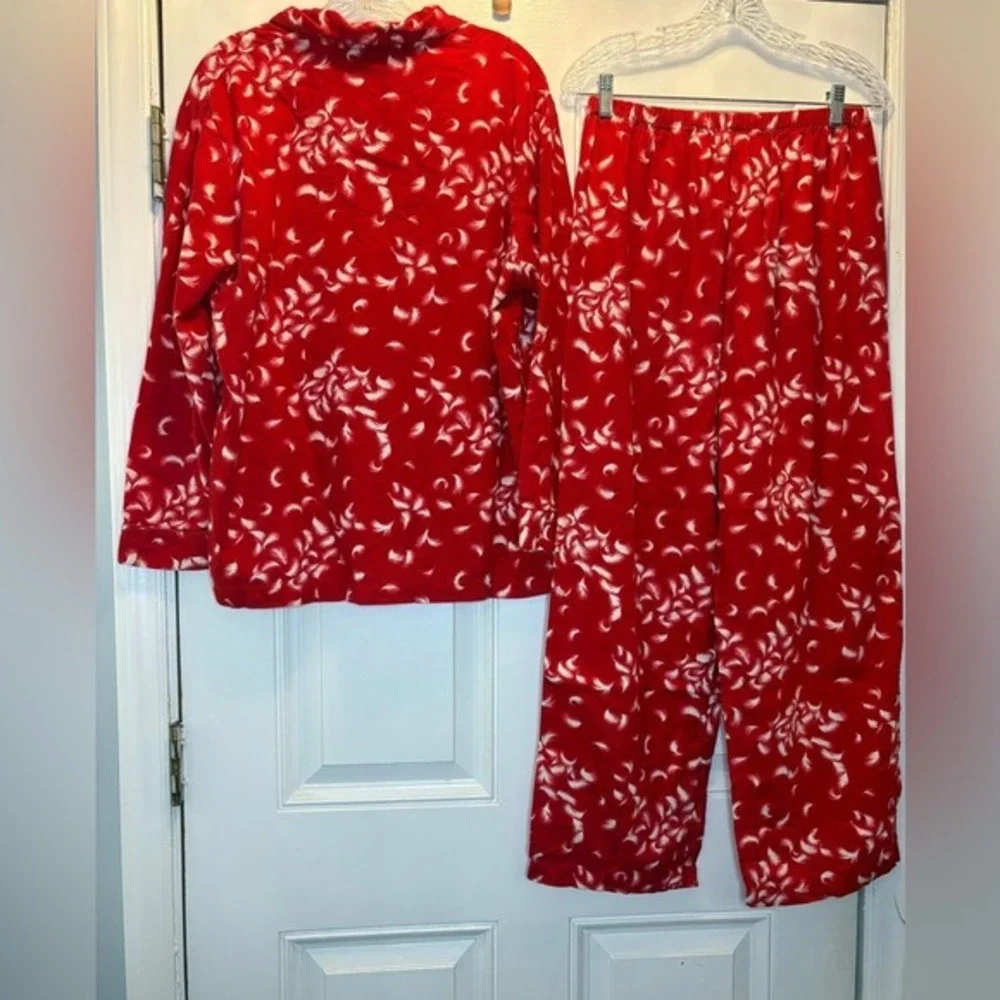 Victoria's Secret Red White Feather Print Pajama Set M Sleepwear Loungewear